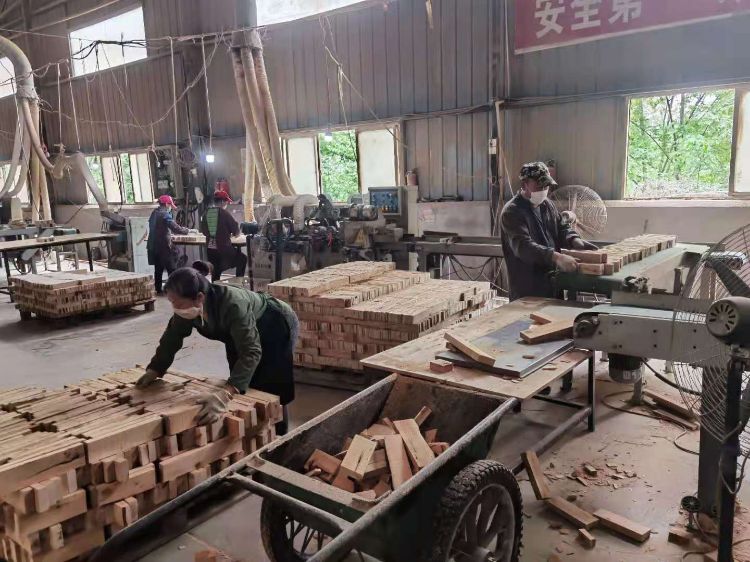 中江红深木业有限公司产品3